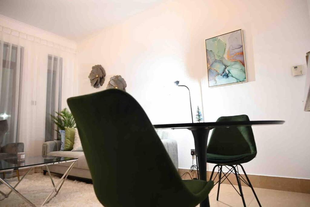 Brand New Furniture . Close To Dubai Mall. Eksteriør bilde