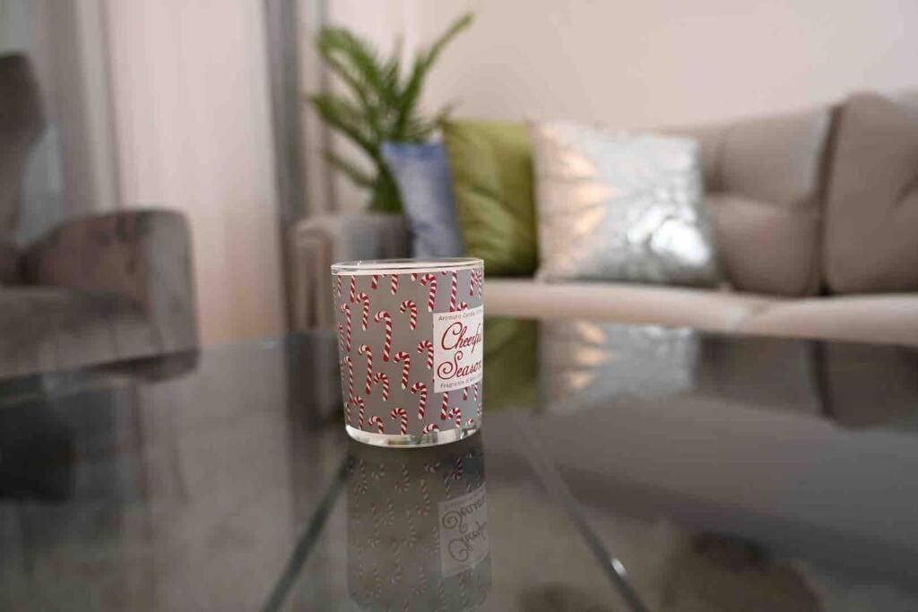 Brand New Furniture . Close To Dubai Mall. Eksteriør bilde